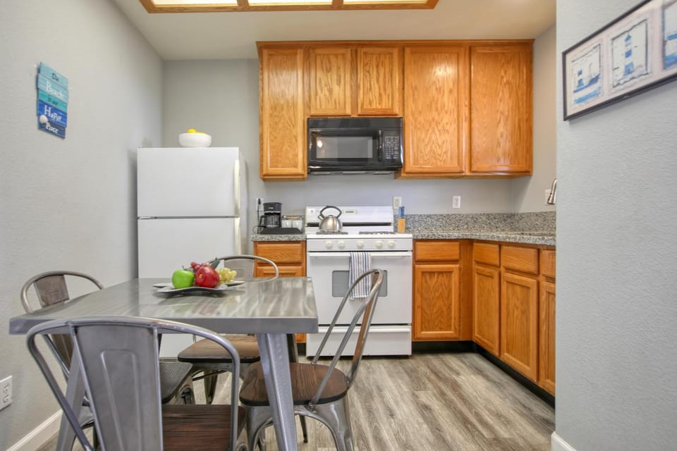 Pacific Plaza #604 - Coral Condo - 1BdrmD-K-QSofa House in Oceano