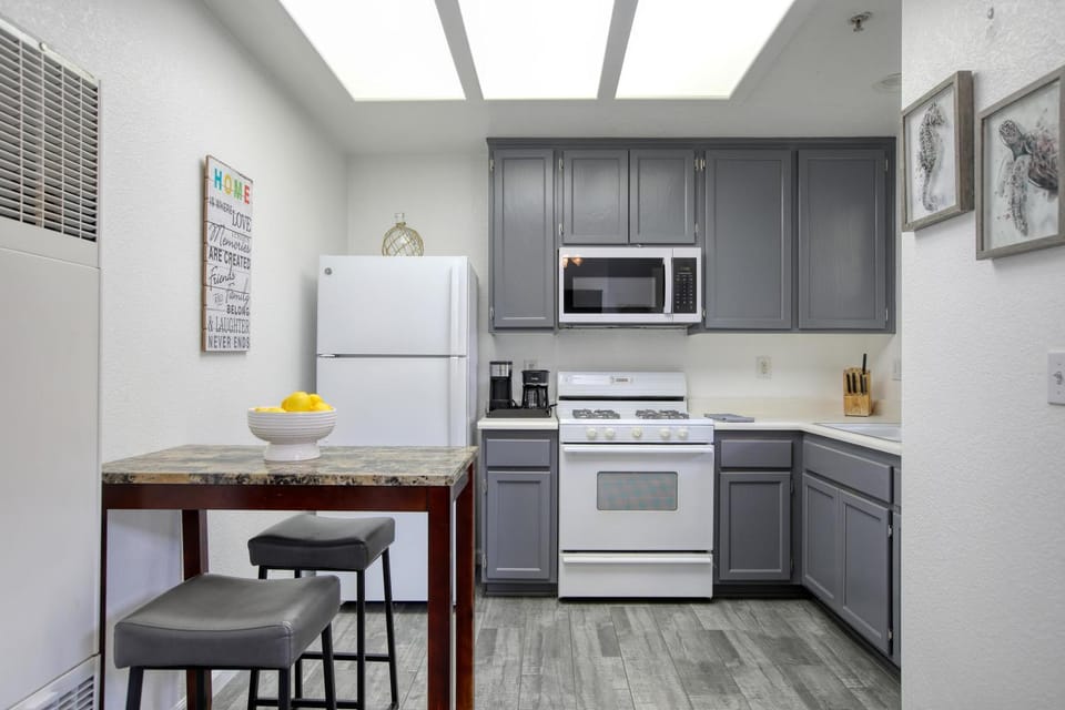 Pacific Plaza #304 - Condo on the Coastline - 1BdrmD-K-QSofa House in Oceano