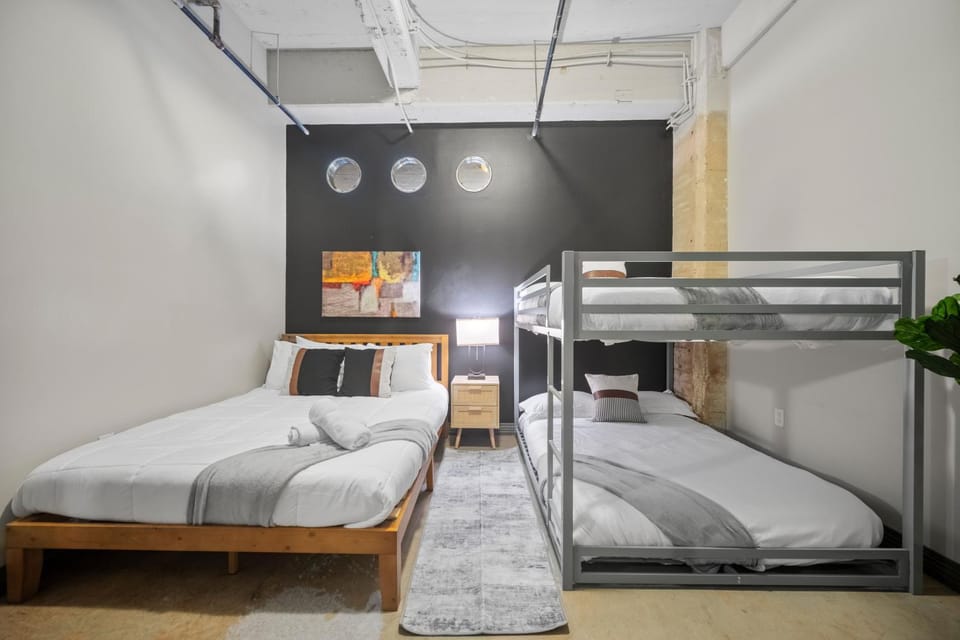 Bed, Photo of the whole room, Bedroom, bunk bed