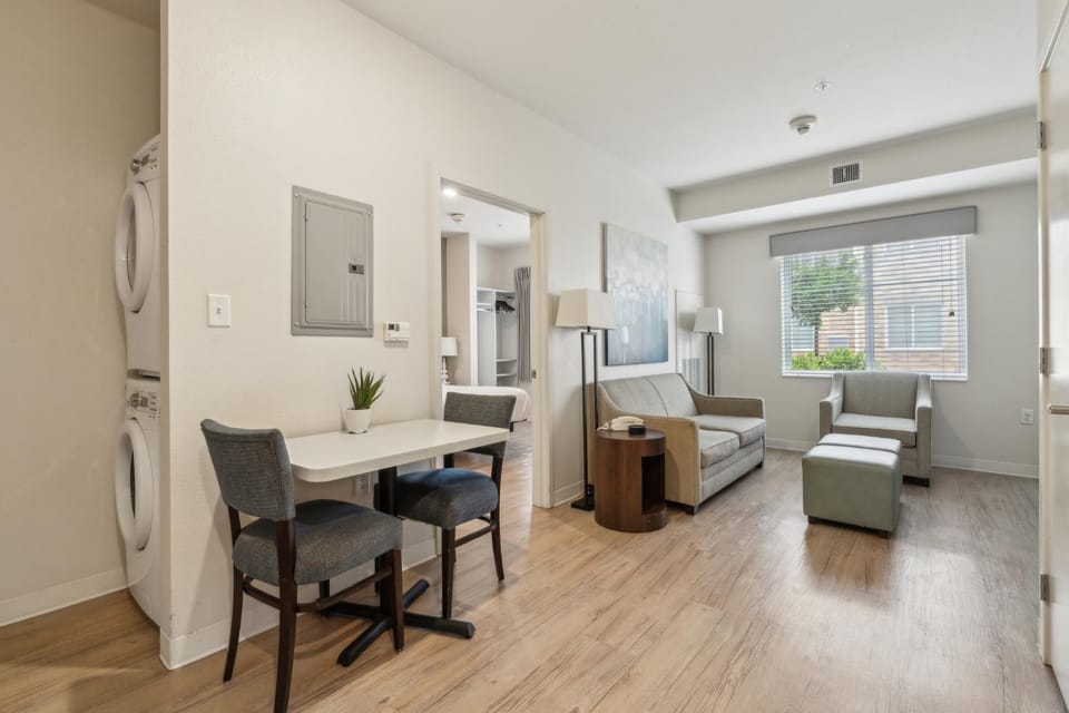 Simplicity At the Rim 1117 I Spacious 1 Bed 1 Bth Apartment in San Antonio