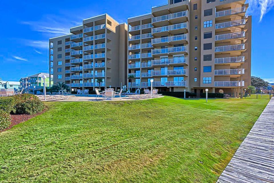 Compass Point 304 House in West Beach