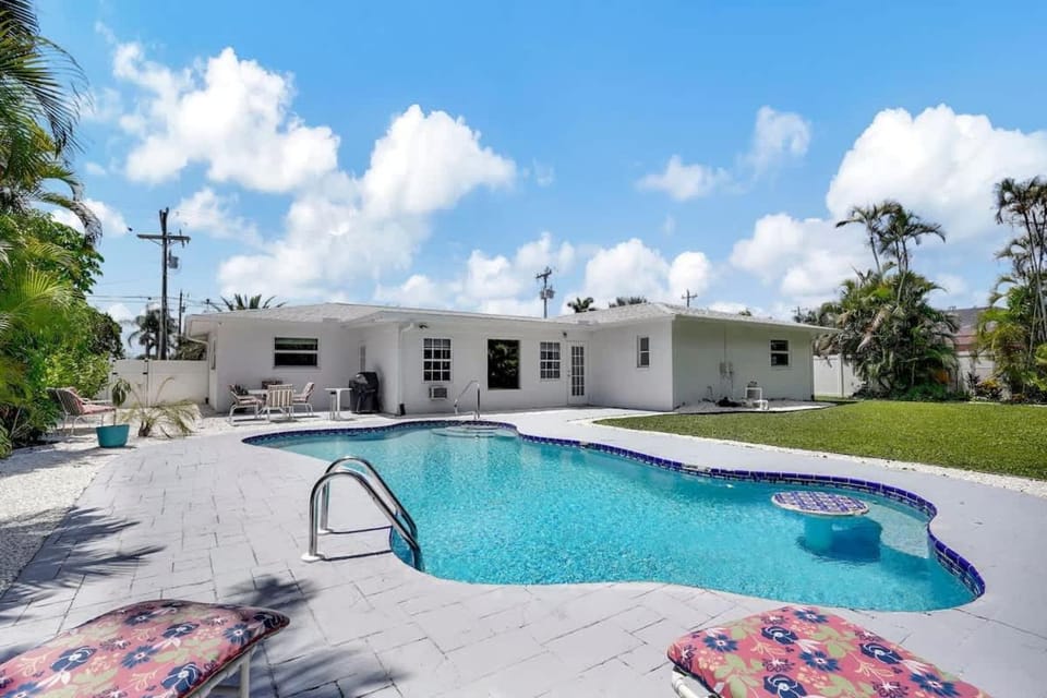 3 Palms Pool Home House in Cape Coral