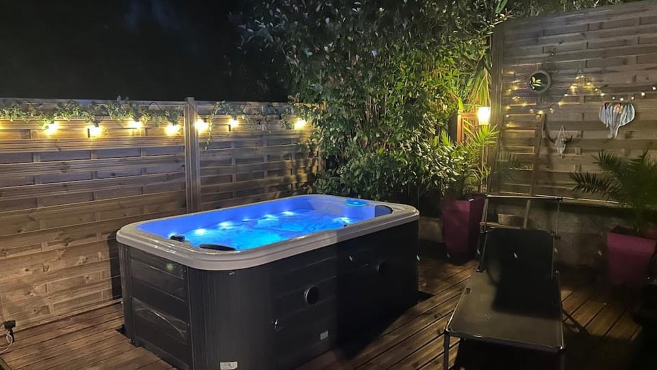 L'instant Bohème -4 personnes Jacuzzi et plages à 15 minutes House in Mauguio