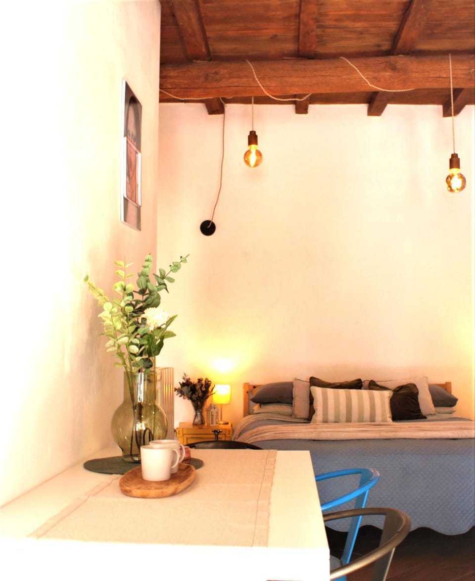 View (from property/room), Decorative detail, Bedroom