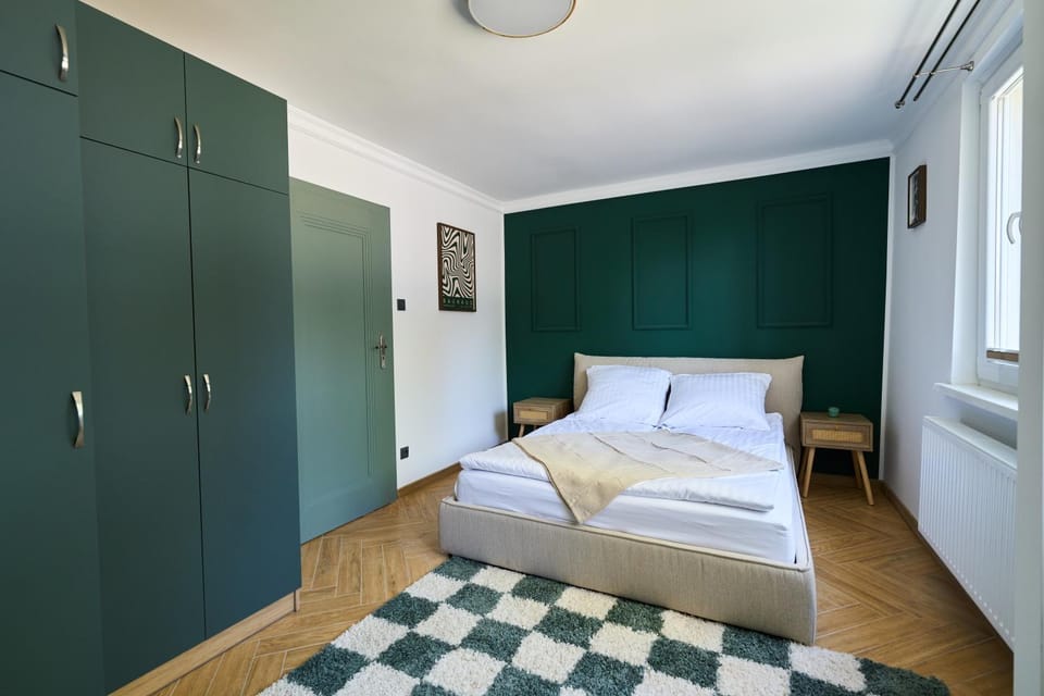 Bed, Bedroom, locker, wardrobe