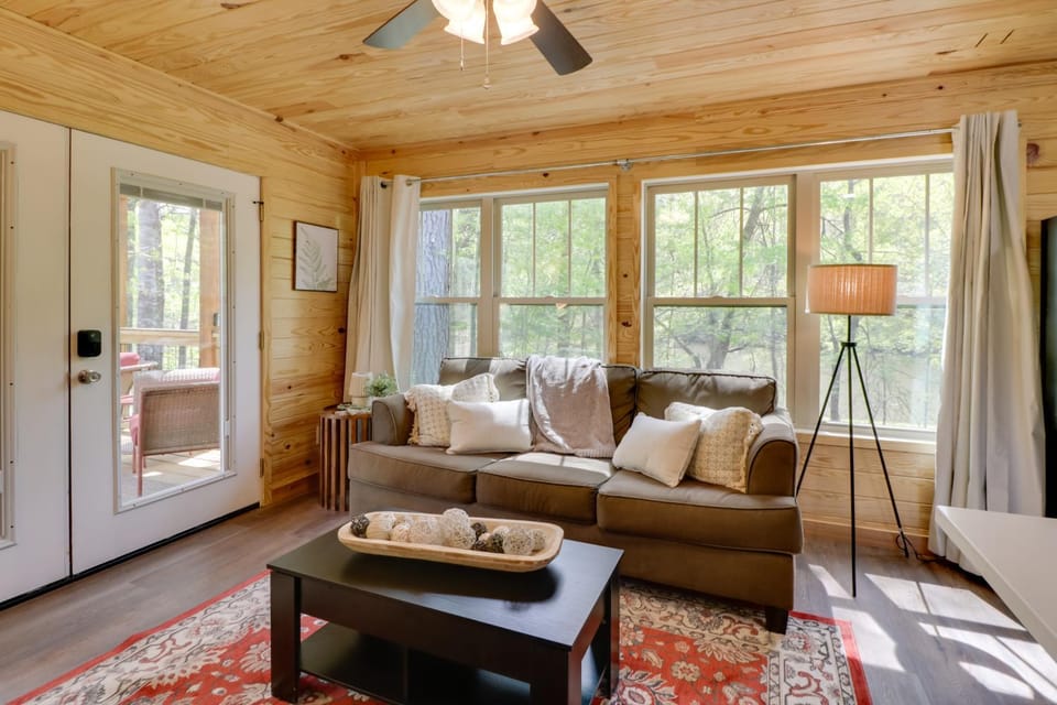 Fish & Hike: Cabin Hideaway w/ Deck in Alabama Cabin in Alabama