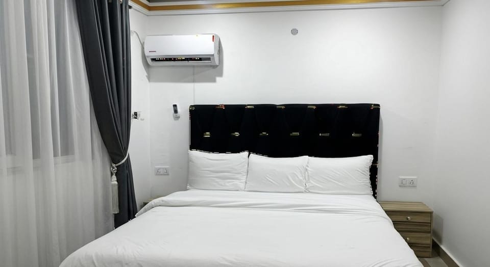 Dee OS' Hotel Hotel in Nigeria