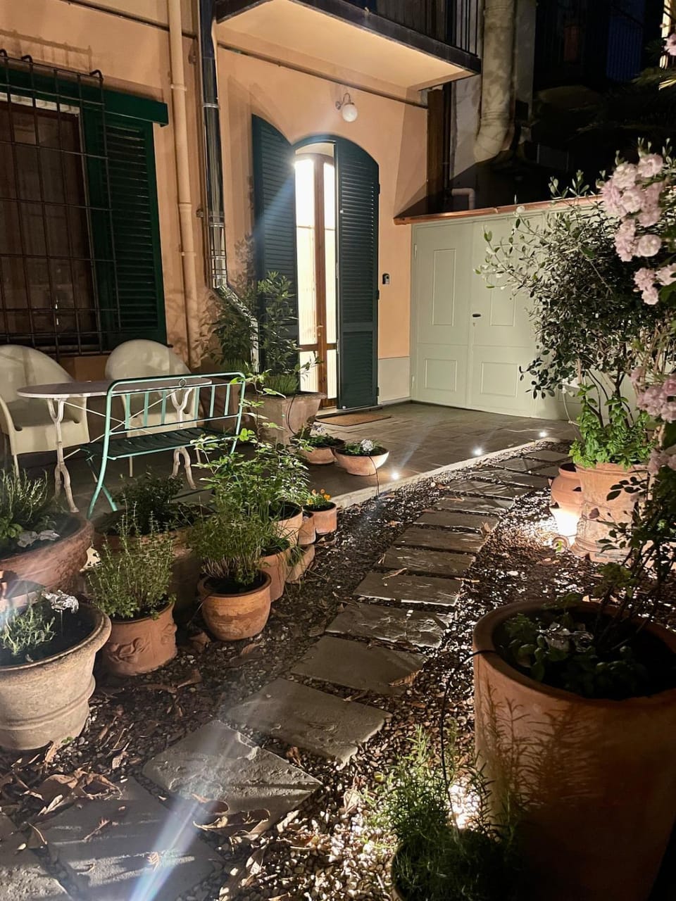 Notes of Florence - Stylish Suite in an Authentic Area Bed and Breakfast in Florence