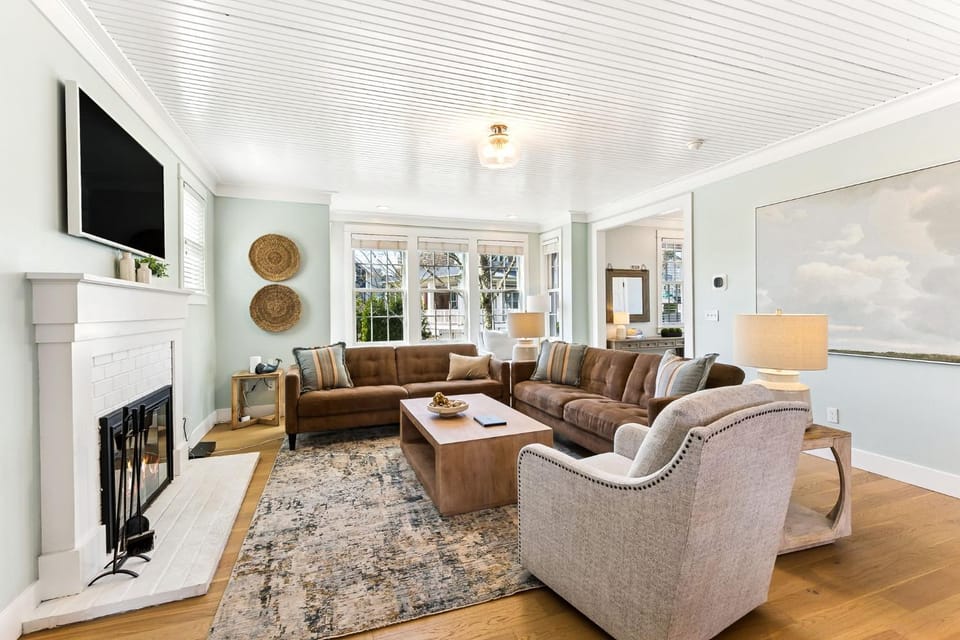 Someplace Else by Seabrook Hospitality House in Seabrook