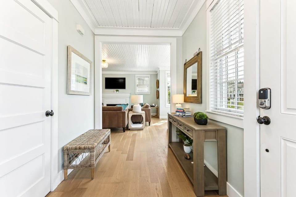 Someplace Else by Seabrook Hospitality House in Seabrook