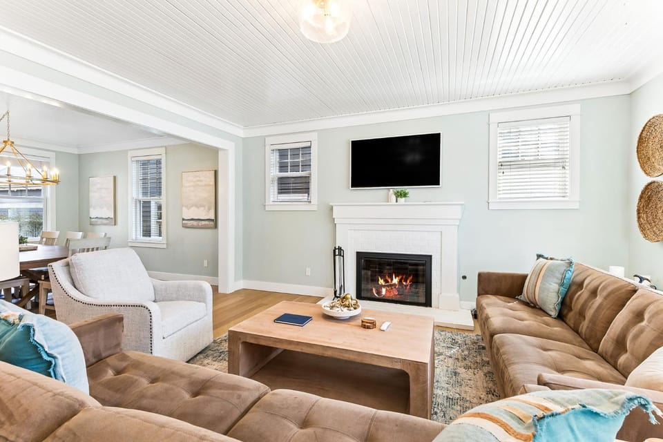 Someplace Else by Seabrook Hospitality House in Seabrook