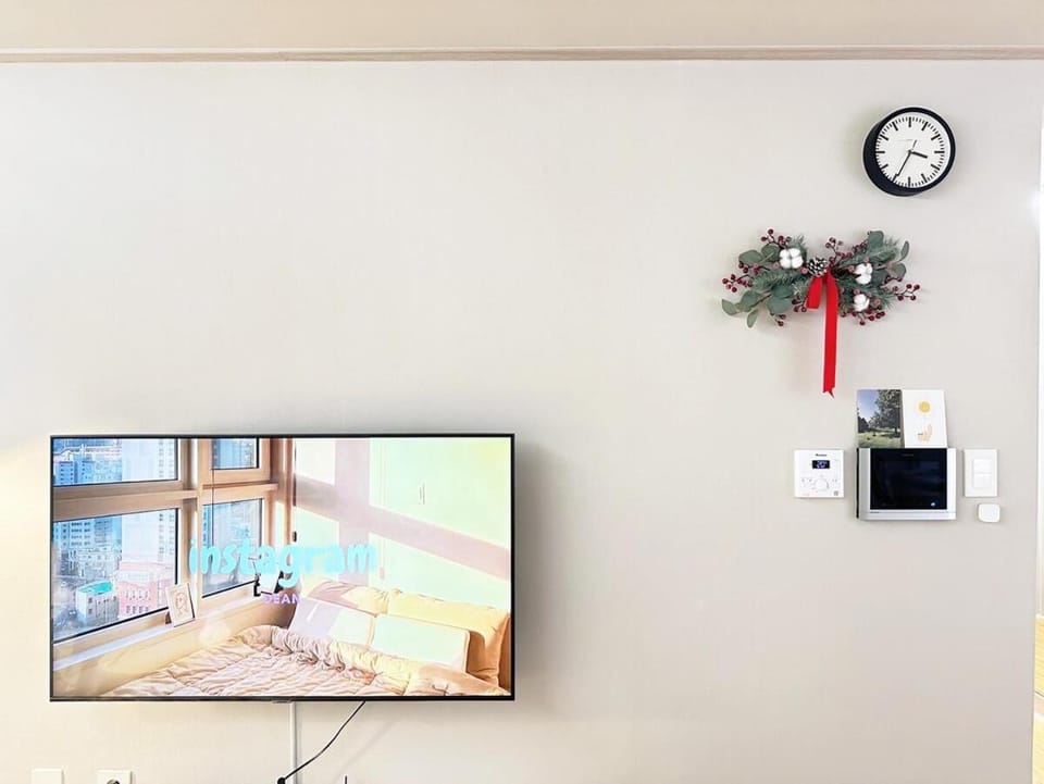 Namsan Beautiful BIG Hill House Apartment in Seoul