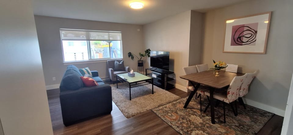 TV and multimedia, Living room, Dining area