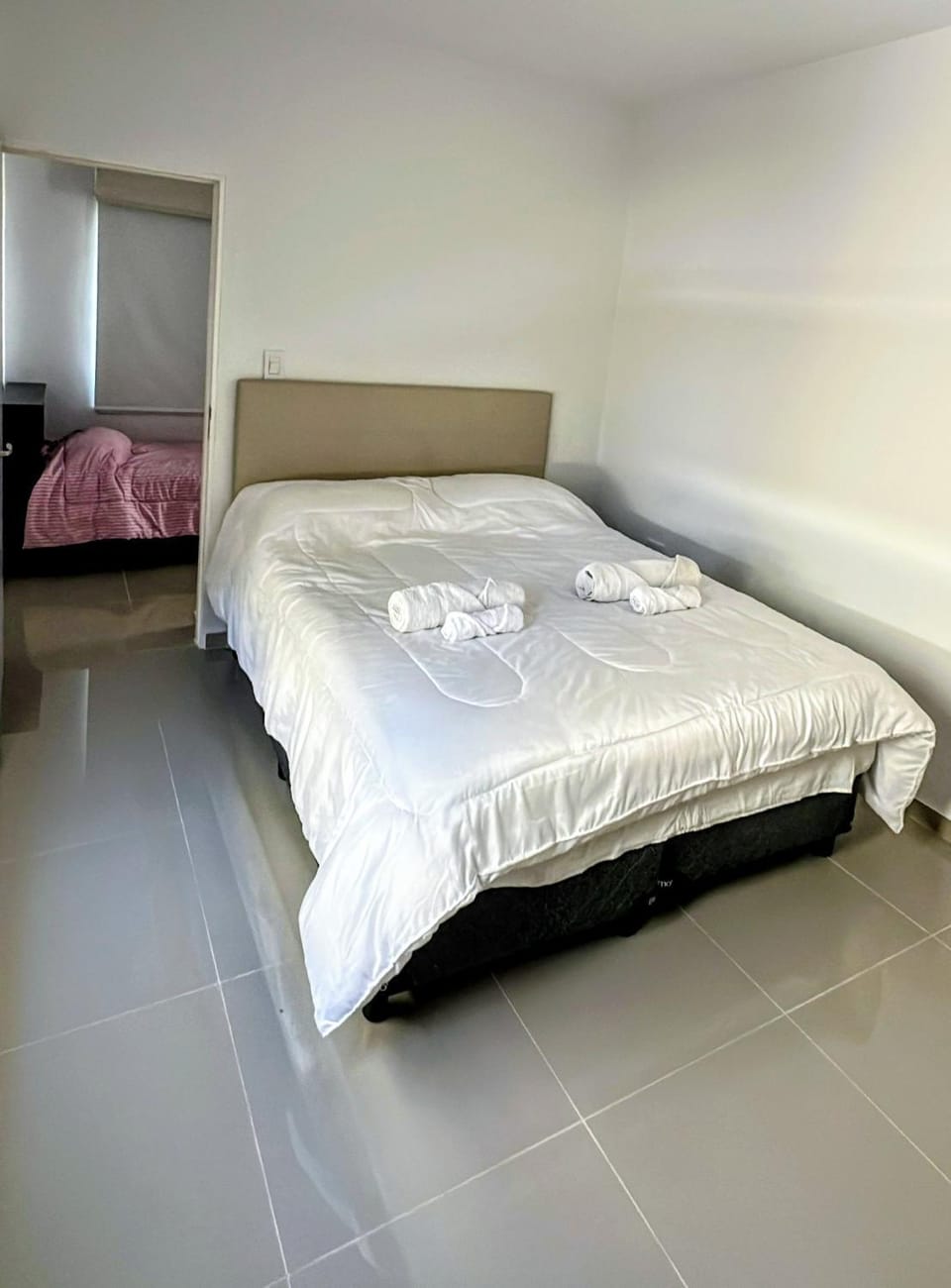 Bed, Photo of the whole room