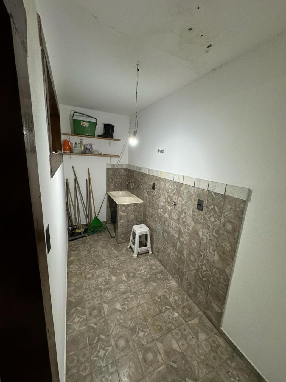 Casa bera de represa House in State of São Paulo
