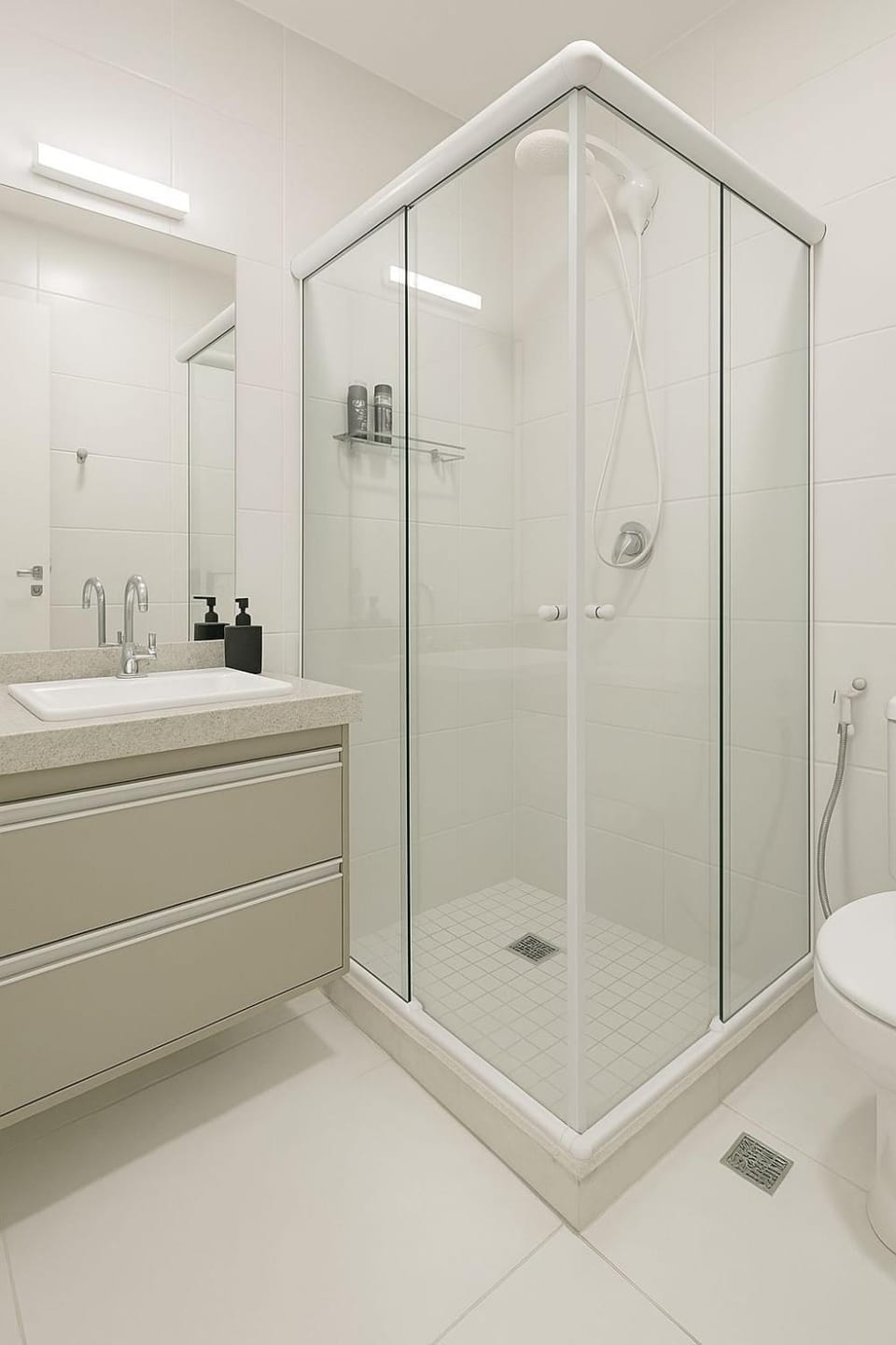 MV 126A Gracioso Apartamento Em Frente Ao Metrô Brás! - Rua Coronel Mursa, 56 - Brás Apartment in Sao Paulo City