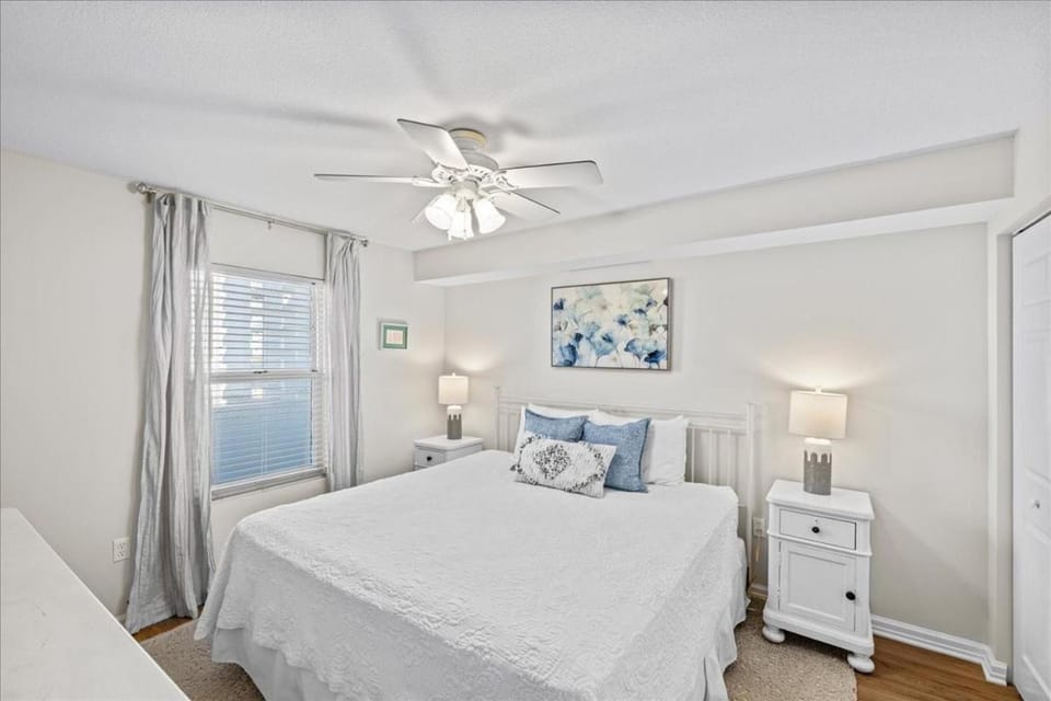 Pelican Beach Resort 809 Apartment in Destin