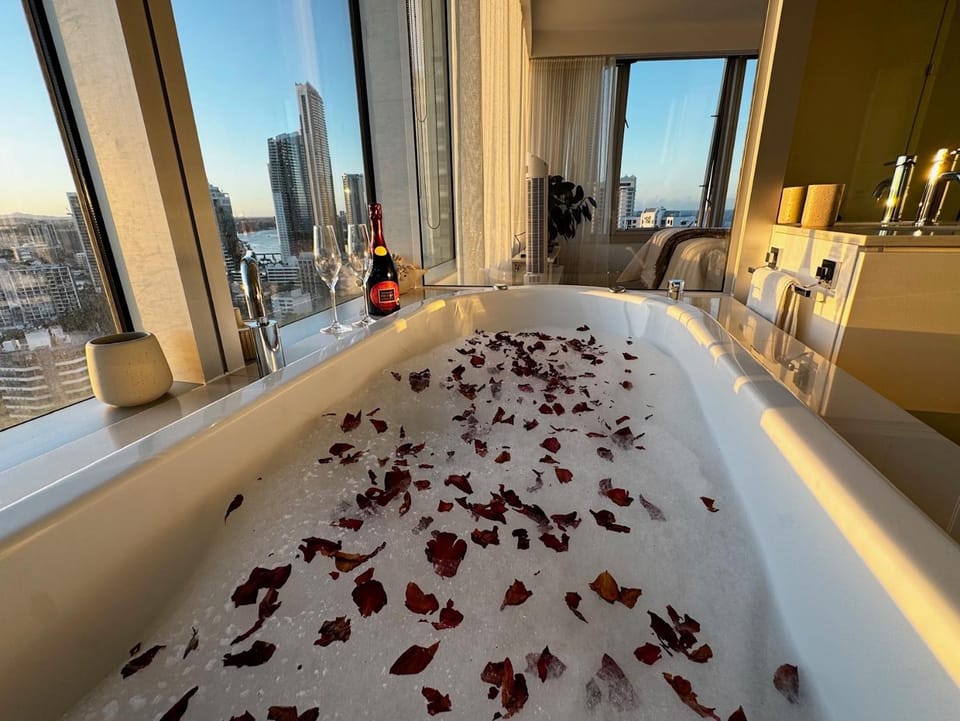 Spa and wellness centre/facilities, City view