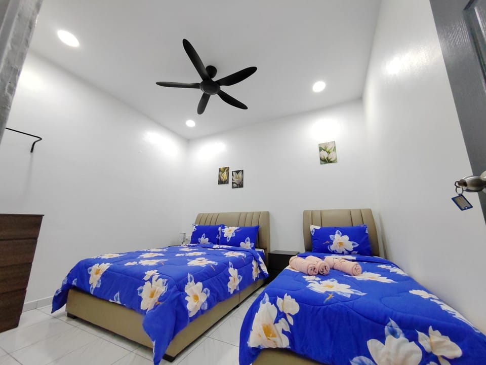 Bed, Bedroom, air conditioner