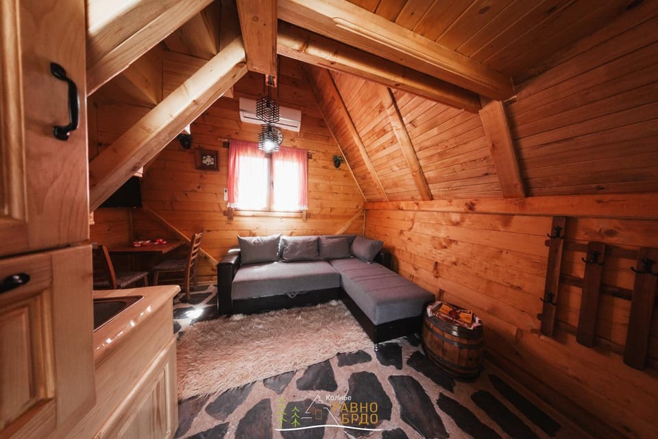 Kolibe Ravno Brdo House in Zlatibor District, Serbia