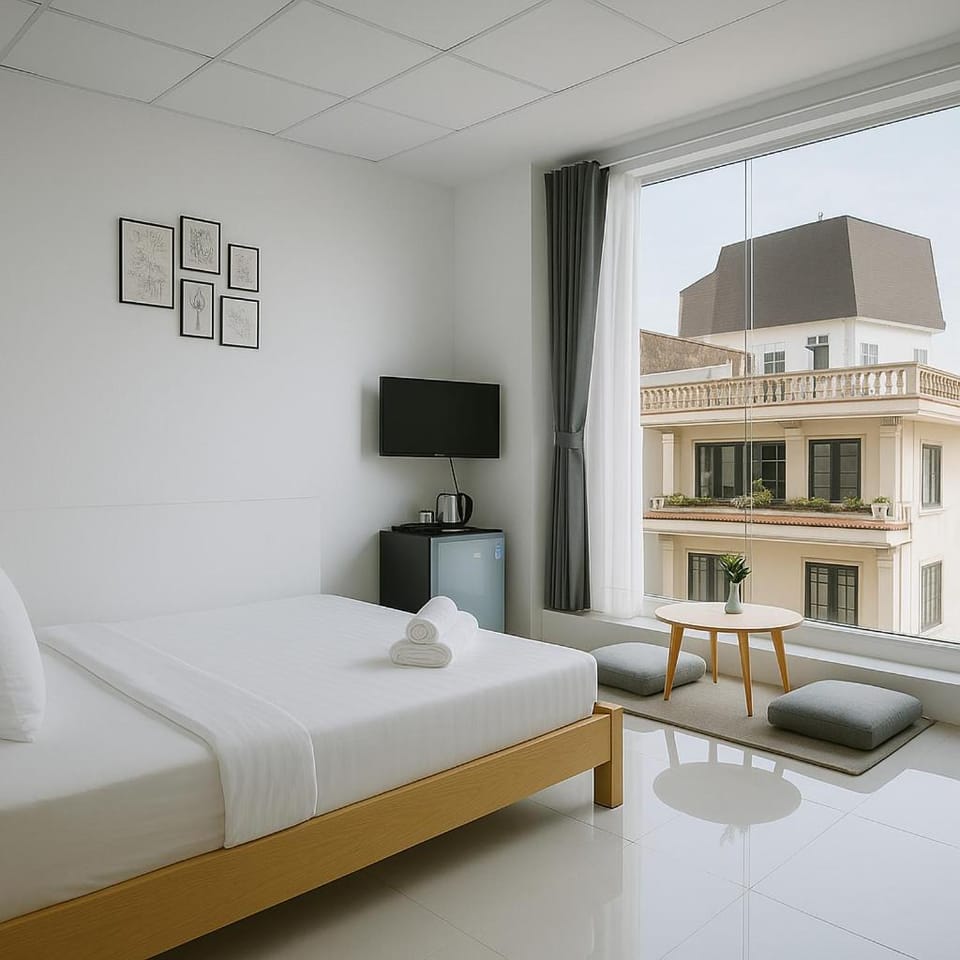 Bed, TV and multimedia, View (from property/room), Photo of the whole room, Bedroom