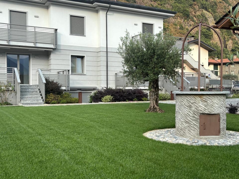 Property building, Garden