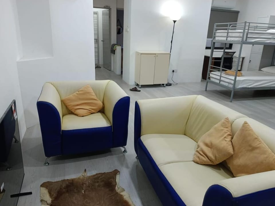 Communal lounge/ TV room