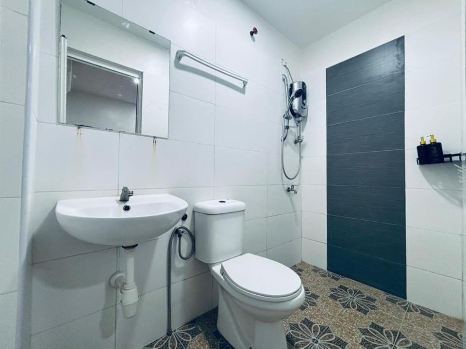 Traveler's Majestic Retreat Hotel, Located in the Heart of Melaka, Walk 10 mins to Melaka's Attraction Site Hotel in Malacca