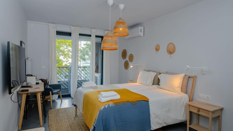 TV and multimedia, Bedroom, air conditioner