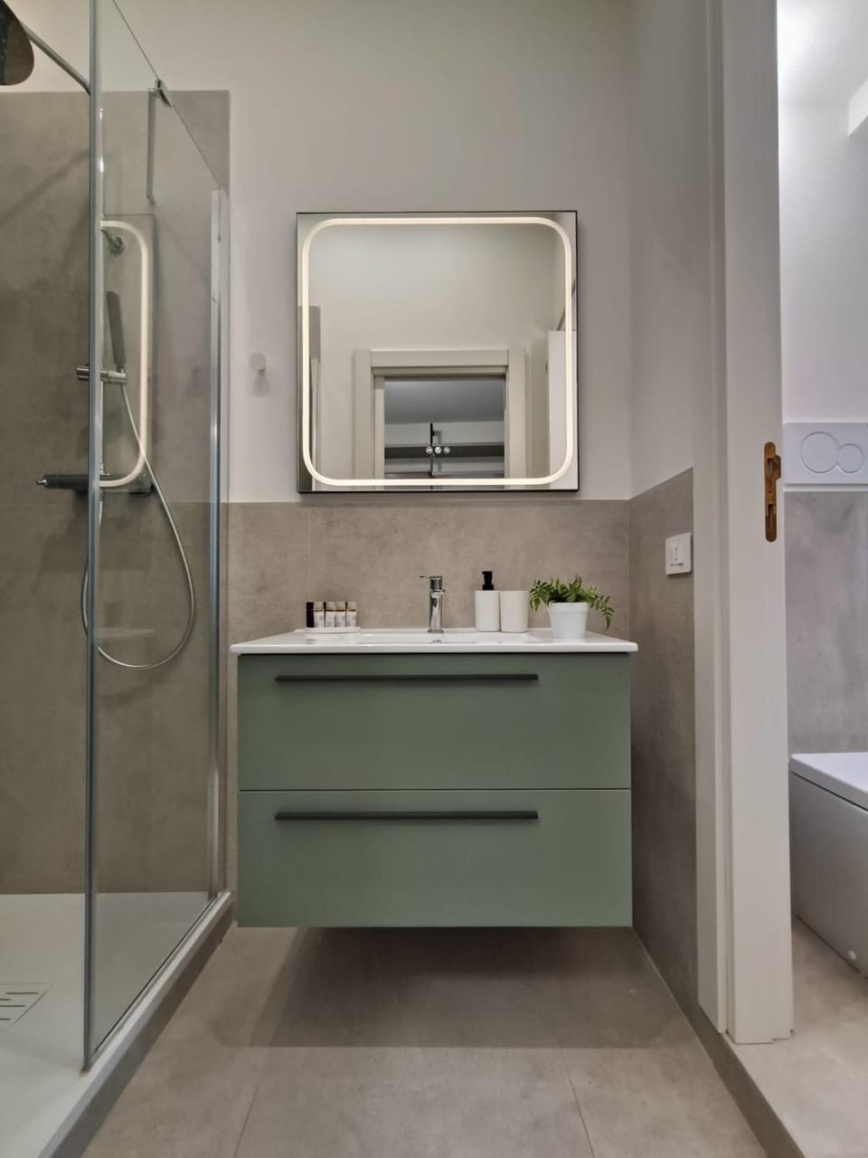 Shower, Bathroom