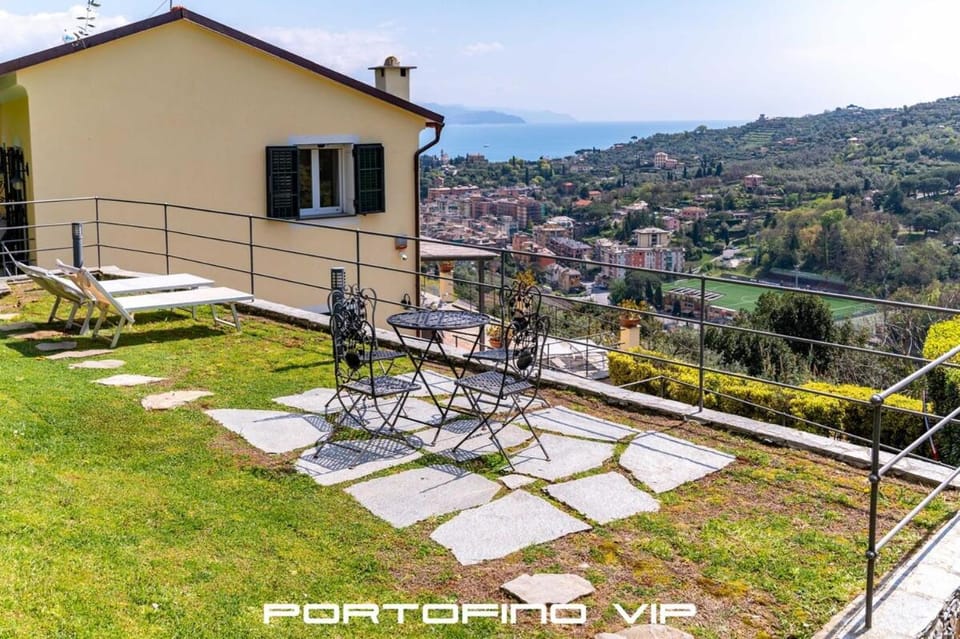 Property building, Day, Natural landscape, Mountain view