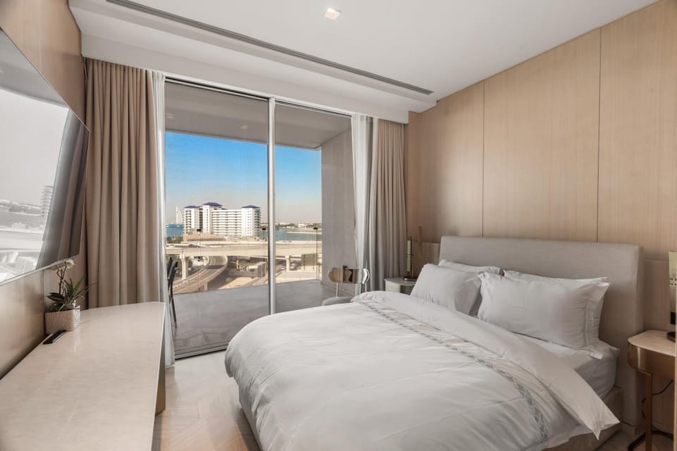 Bed, View (from property/room), Balcony/Terrace, Bedroom