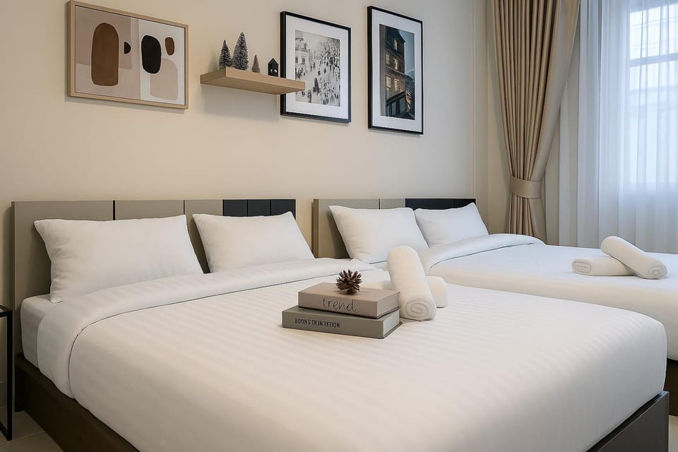 Bed, Photo of the whole room, Bedroom