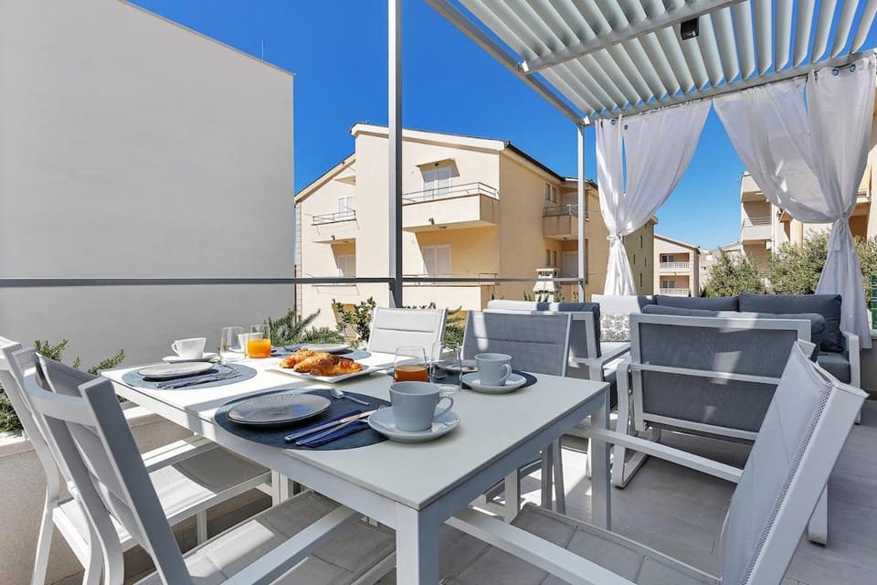 Bamboo House App 3 - Makarska Exklusiv Apartment in Makarska