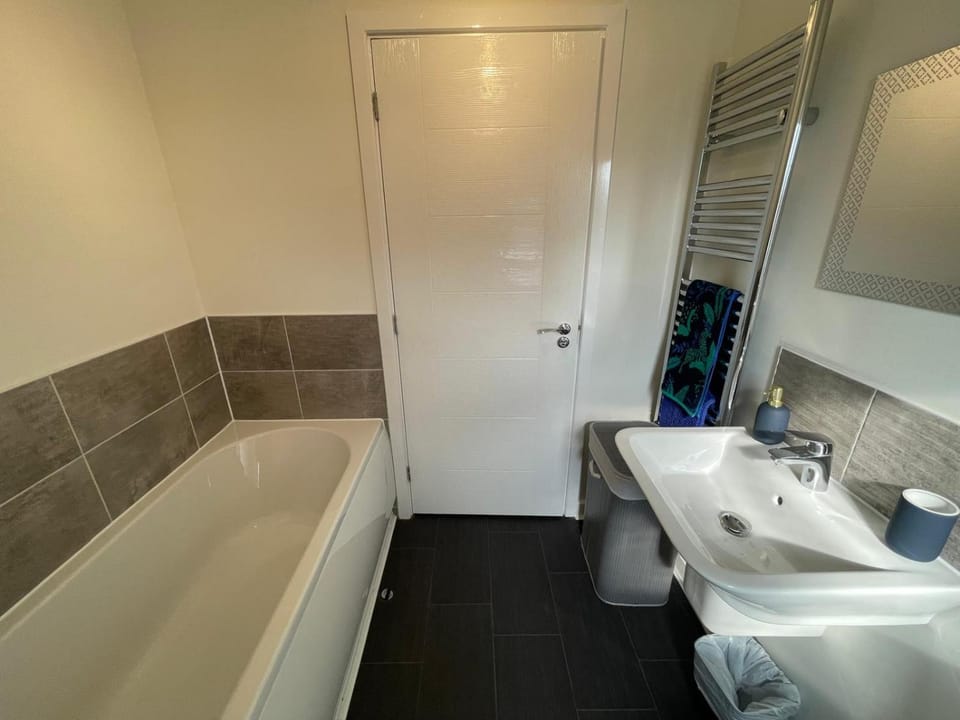 Bathroom, Bath