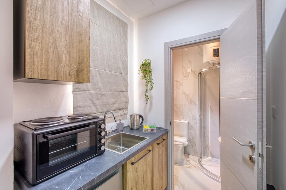 Studio apartment 2 with private kitchenette at the New Casa Vittoria by SF Homes Apartment in Malta