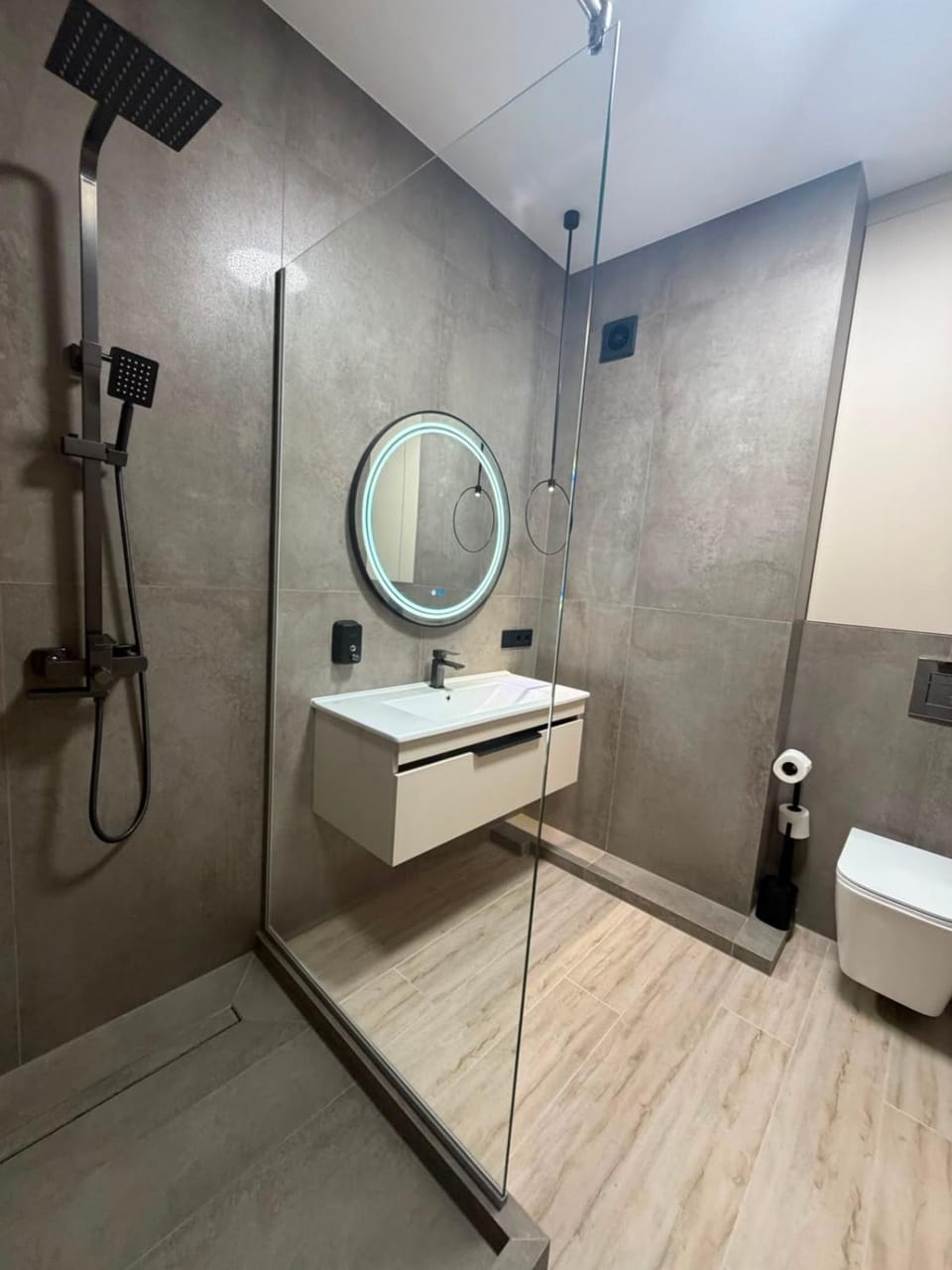 New Apartaments in old town Apartment in Ukraine