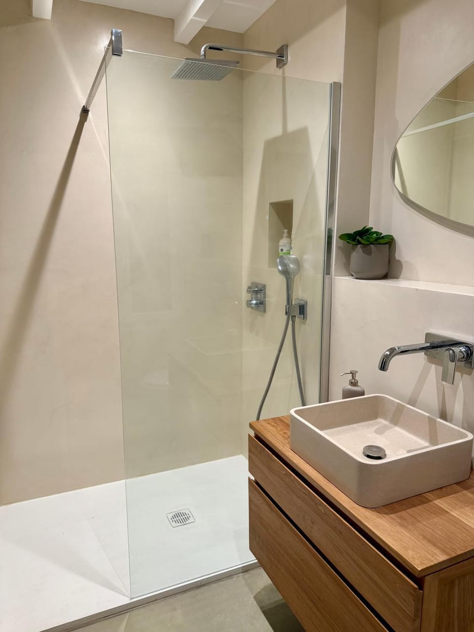 Shower, Bathroom, towels