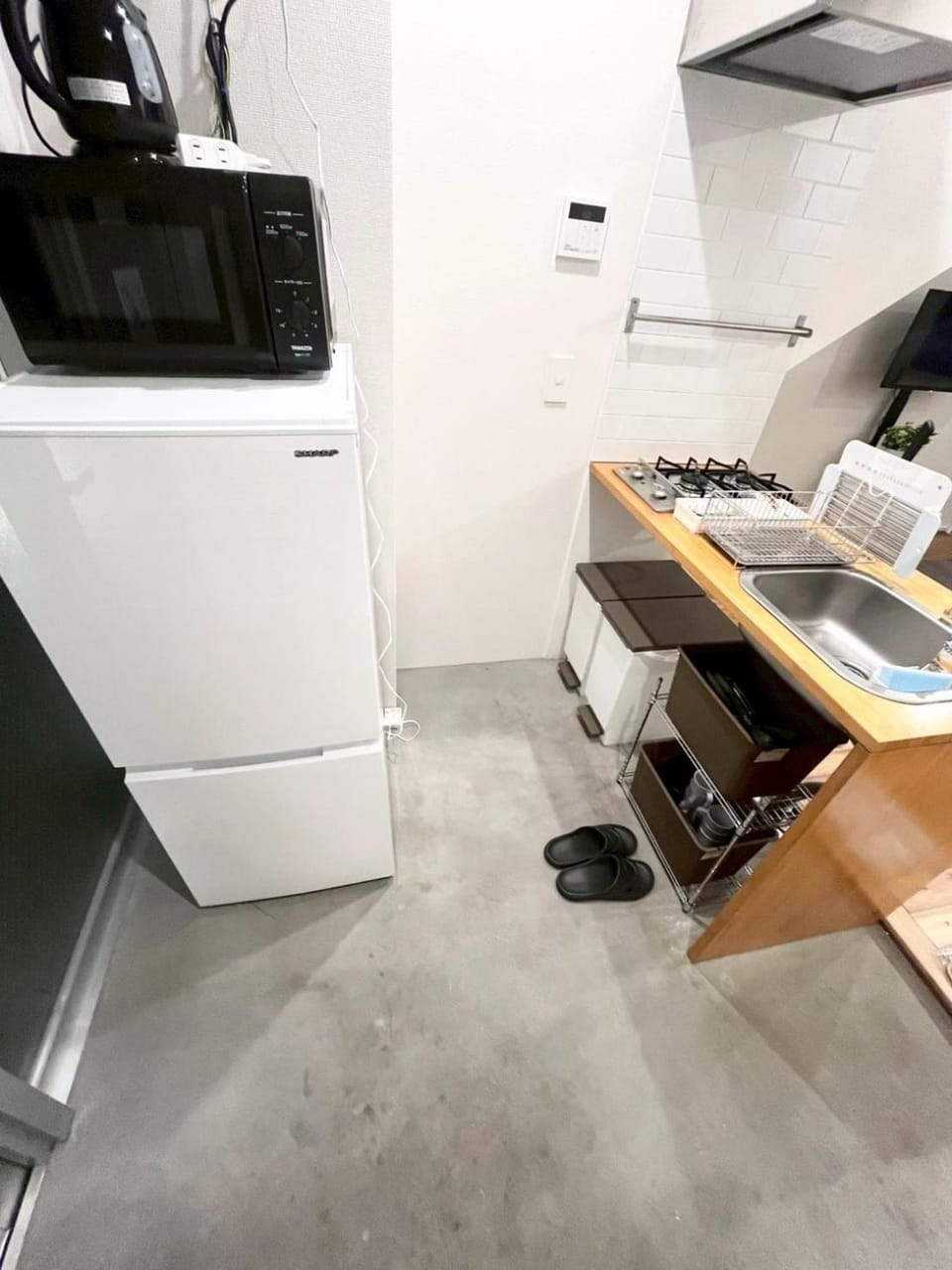 Kitchen or kitchenette