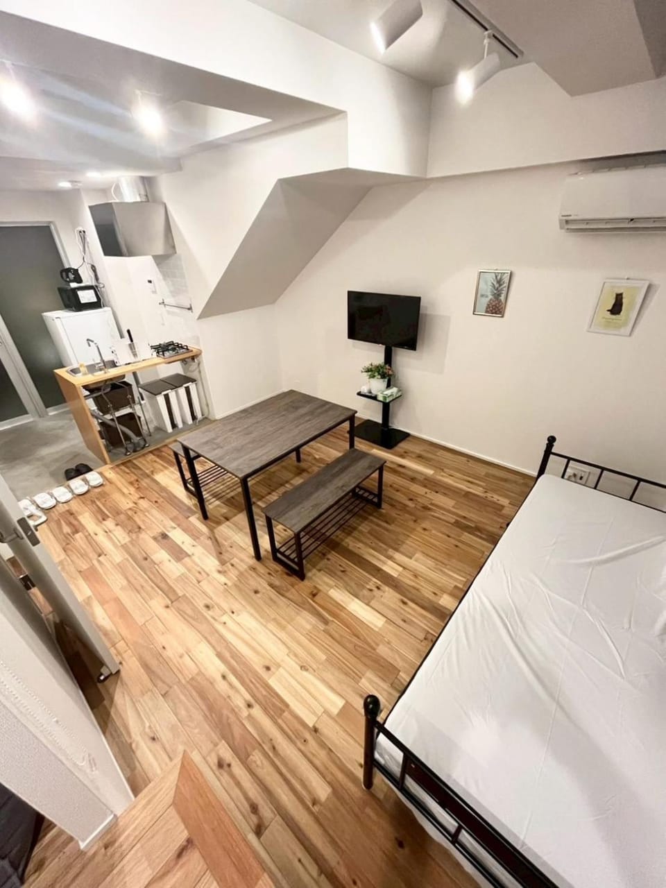 TV and multimedia, Dining area, Bedroom