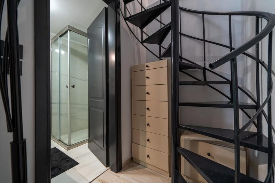 Bathroom, Photo of the whole room