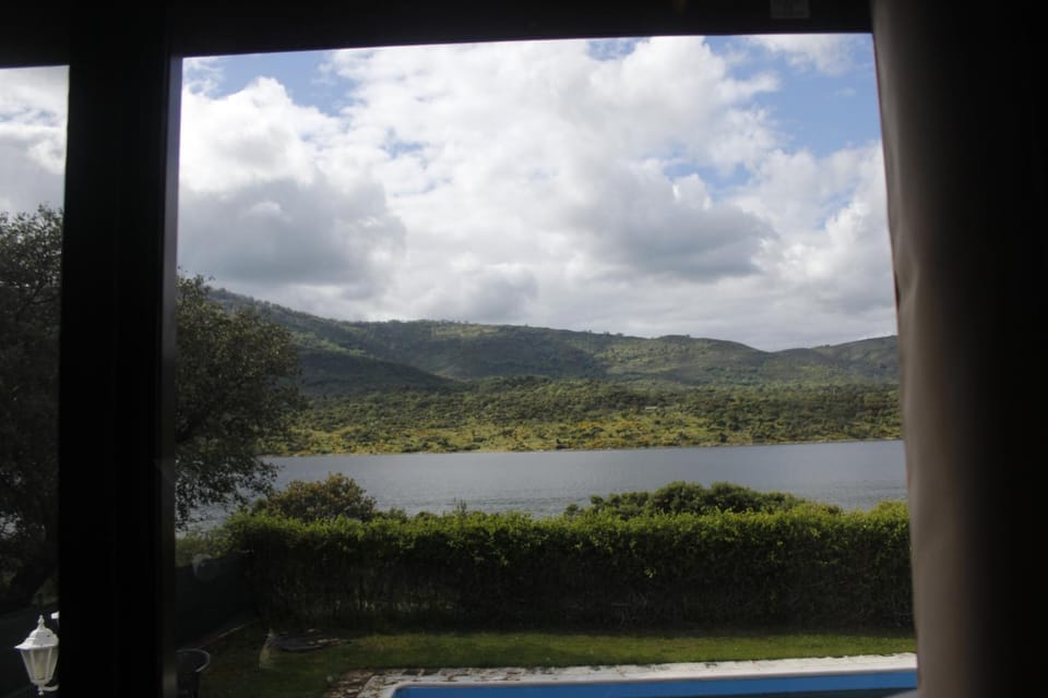 Day, Natural landscape, Lake view, Mountain view
