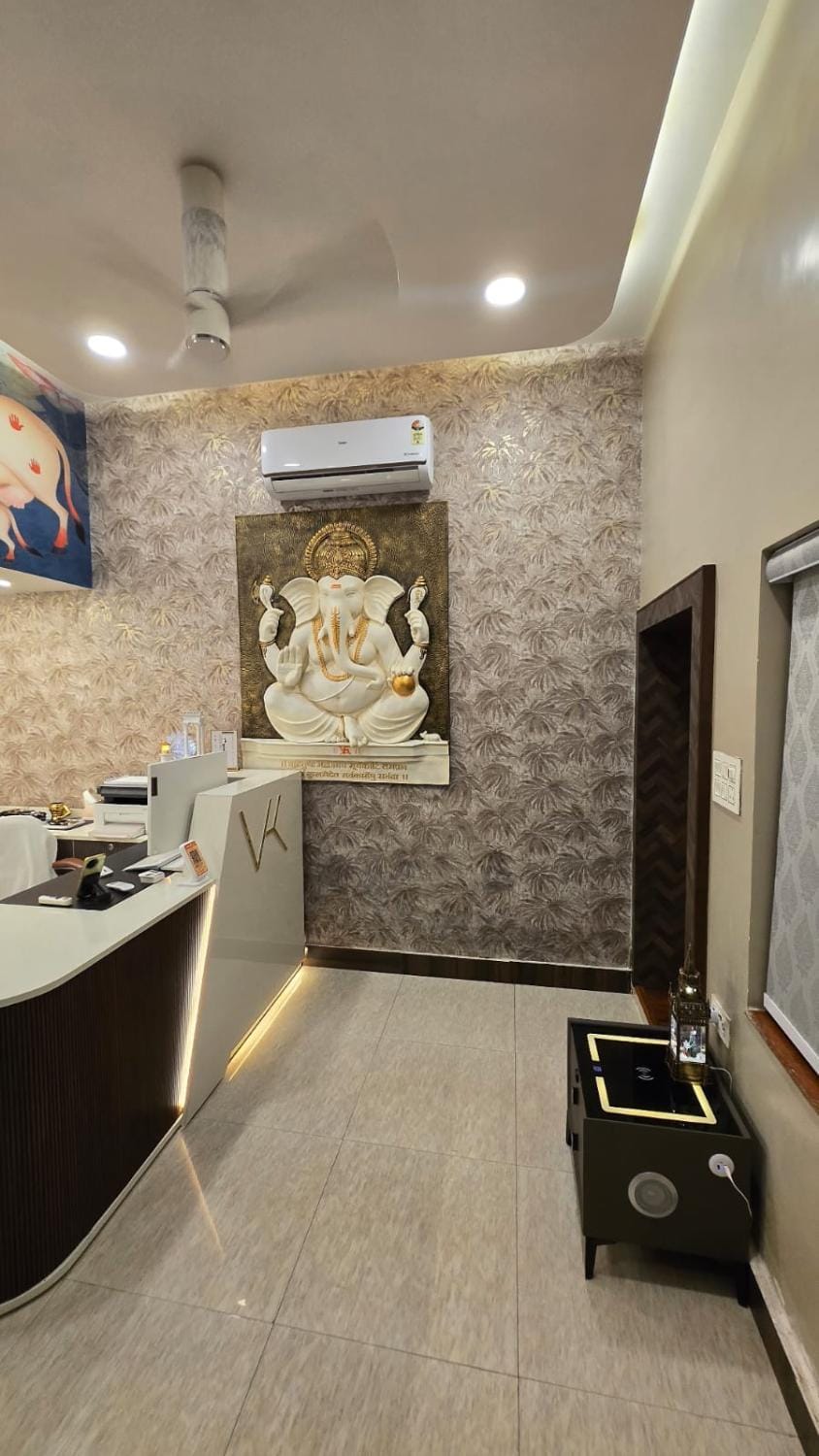 Lobby or reception, Text overlay