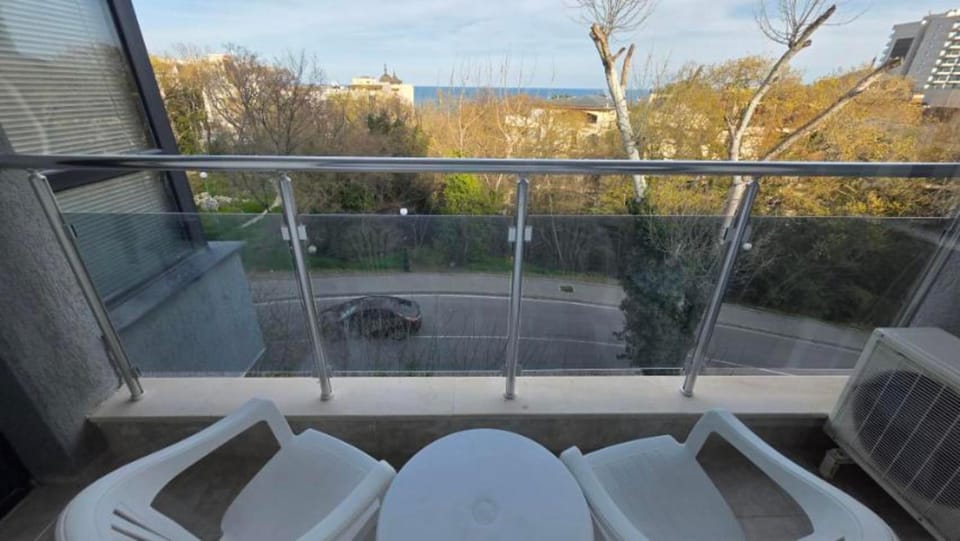 View (from property/room), Balcony/Terrace
