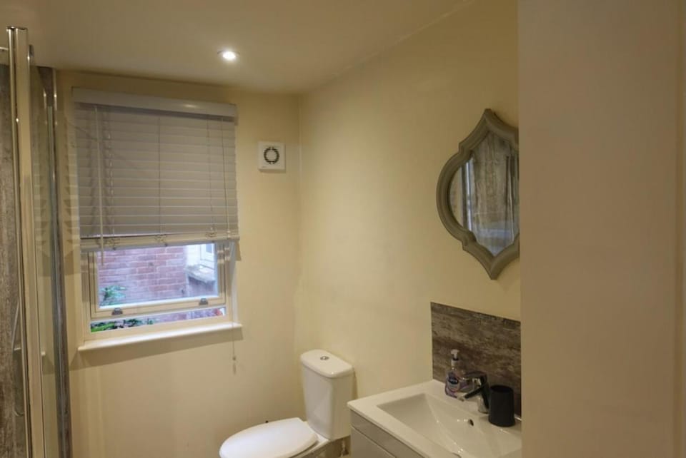 Unique, City-Center Location Apartment in Salisbury
