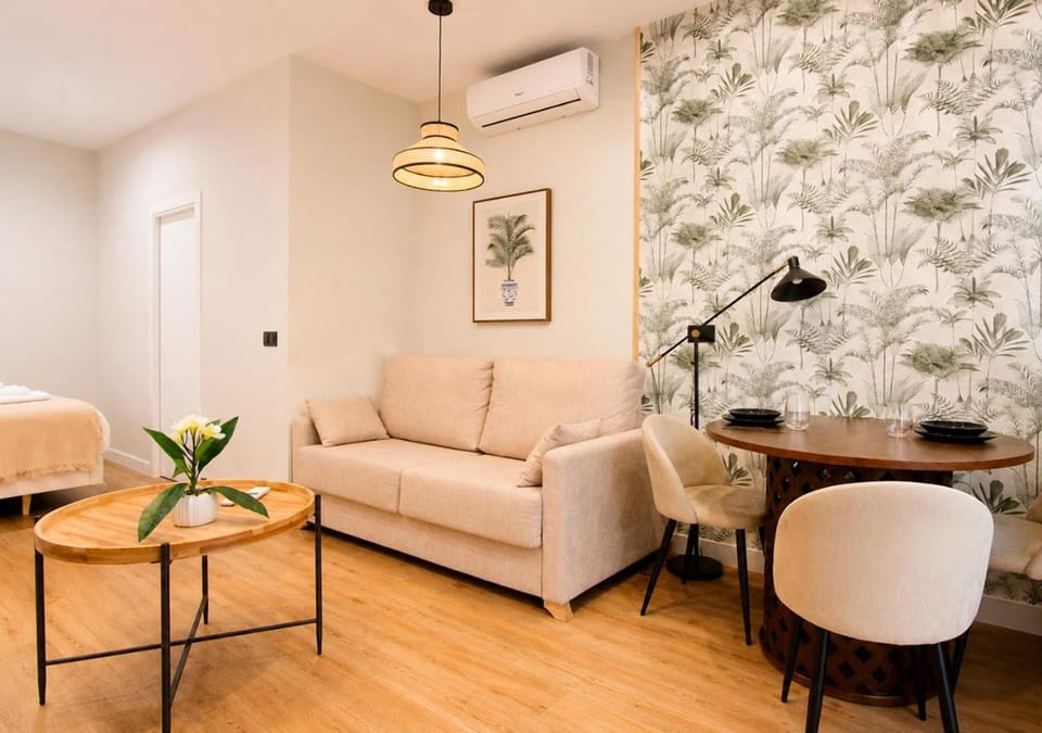 RentalSevilla Virgen de Robledo Apartment in Seville