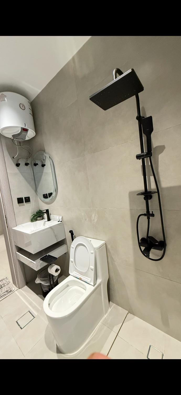 Shower, Toilet, bidet