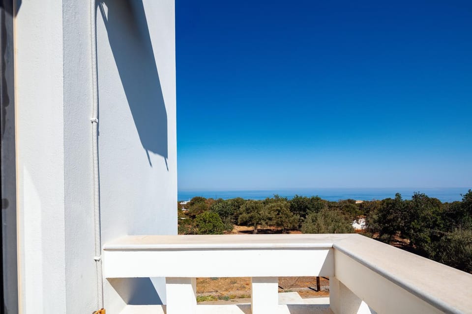 View (from property/room), Balcony/Terrace, Sea view