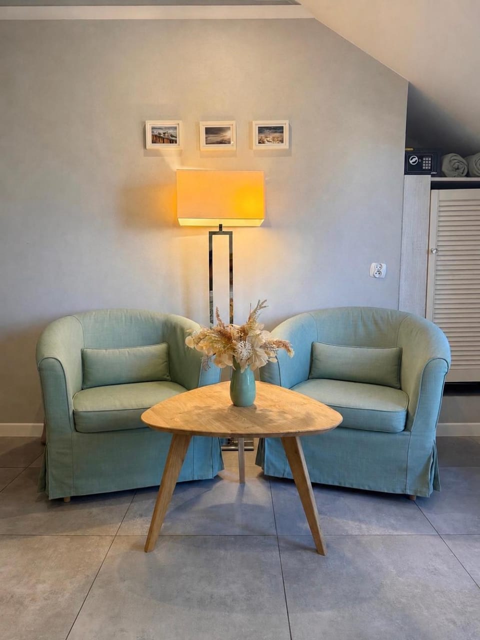 Seating area