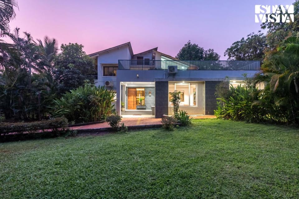 Property building, Garden view